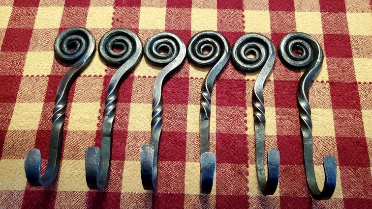 Lollipop Twist Hook