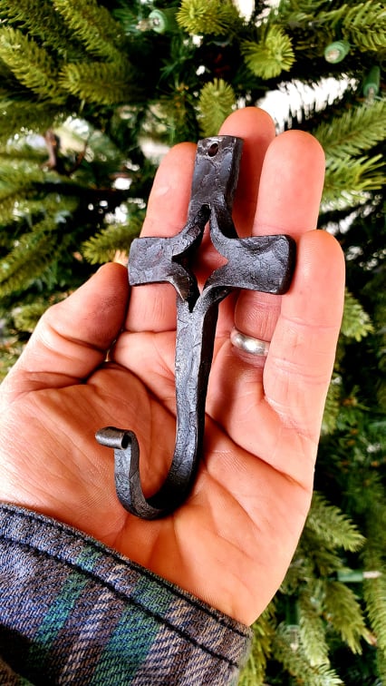 Split-Cross Hook