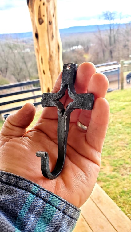 Split-Cross Hook