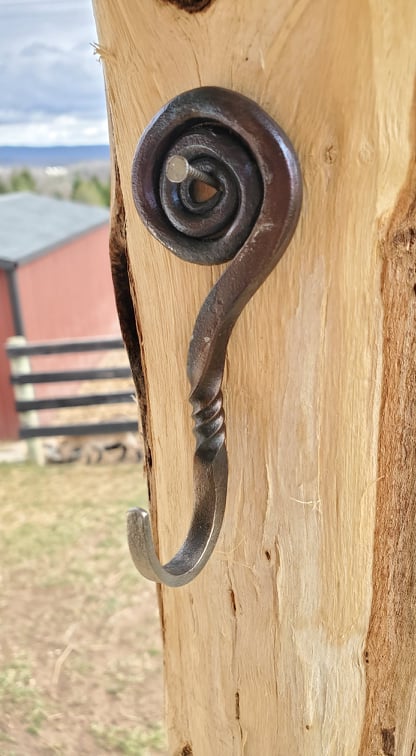 Lollipop Twist Hook