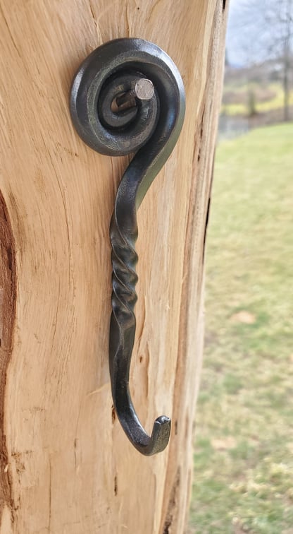 Lollipop Twist Hook