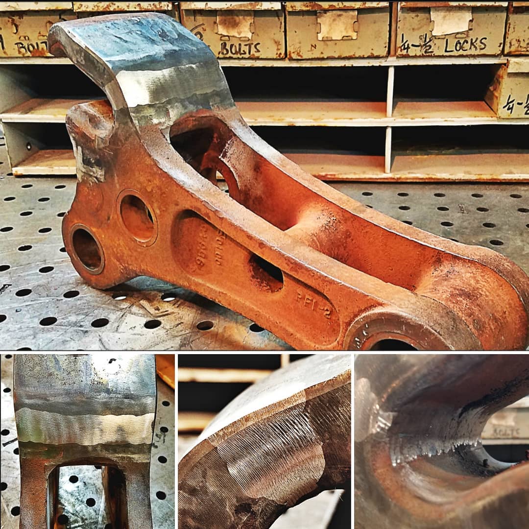 Cast iron backhoe bucket coupler